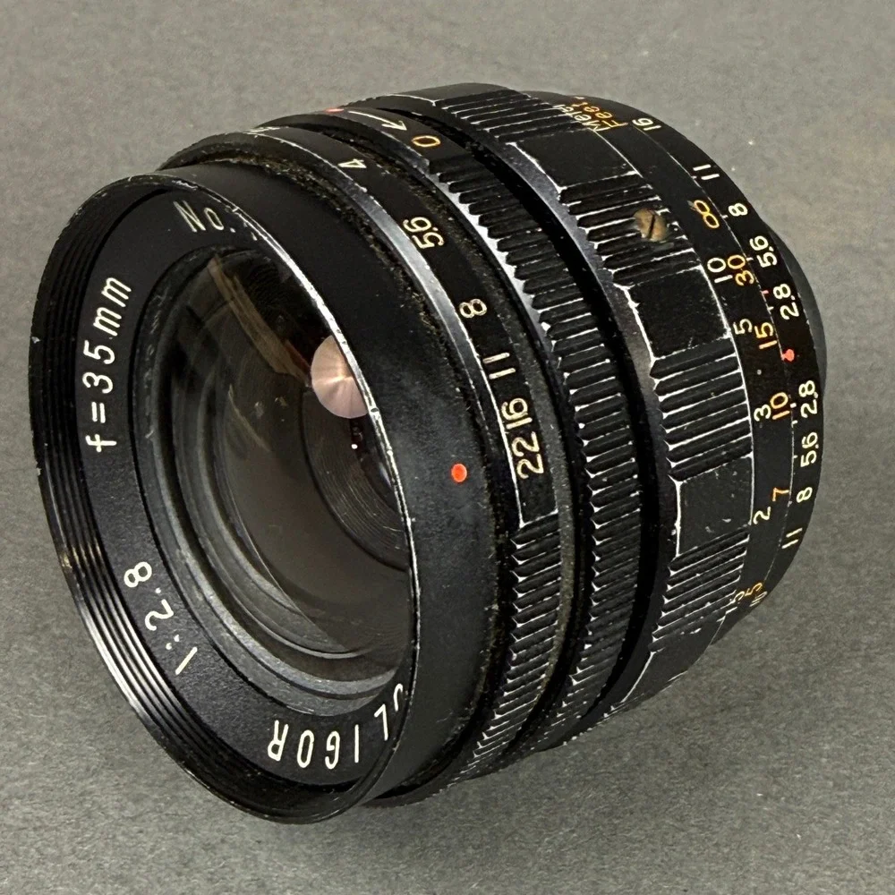 Soligor 35mm f2.8 Wide Angle Manual Focus Lens No H46675 m42 Pentax screw mount